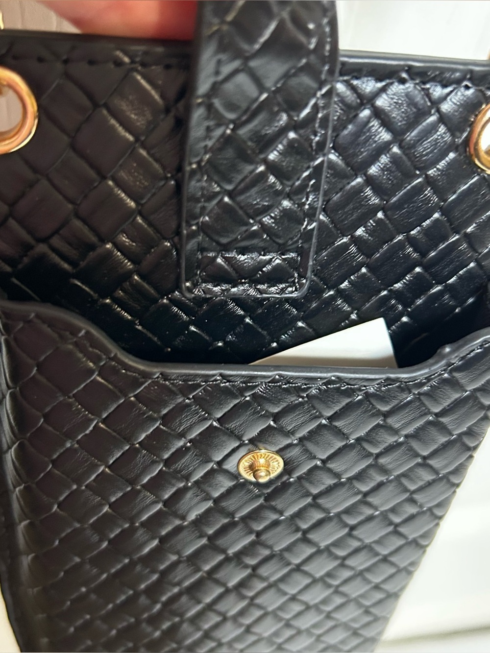 Urban Expressions Woven Cell Phone Crossbody Card Wallet Black Vegan Leather
